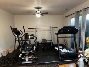 5587 Makati Cir in San Jose, CA - Foto de edificio - Building Photo