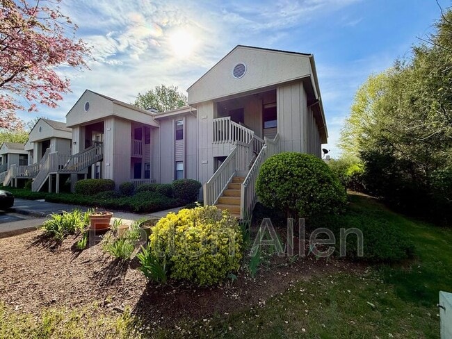 property at 2406 Abbey Cir