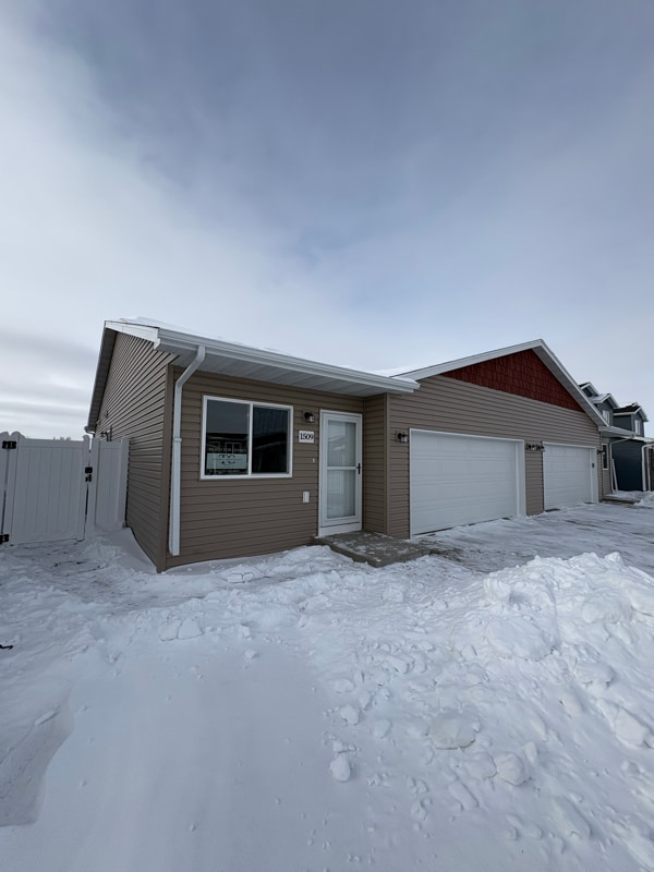 property at 1509 47th Loop