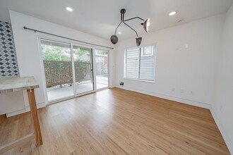 848 32nd St in Oakland, CA - Building Photo - Building Photo