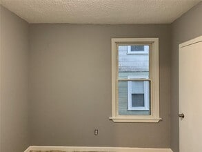 25 Laundry St in Woonsocket, RI - Building Photo - Building Photo