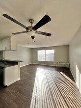 Chateau Emelita Apartments in Valley Village, CA - Building Photo - Building Photo