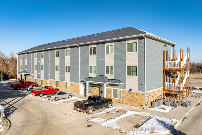 Trailview Apartments at Pioneers Park in Lincoln, NE - Building Photo - Building Photo