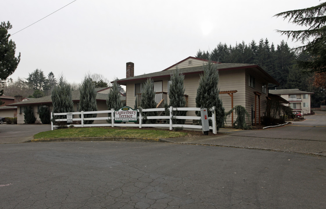 Canterbury Terrace Apartments in Tigard, OR - Building Photo