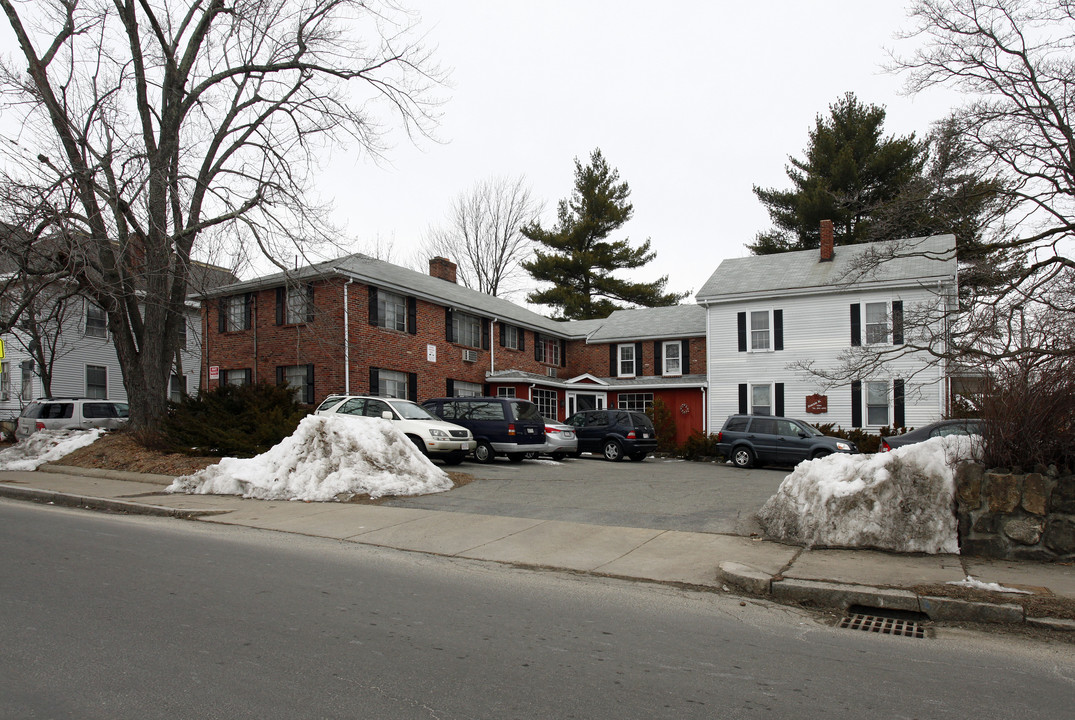 17 Prospect St in Waltham, MA - Foto de edificio