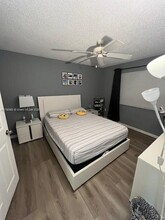2451 Centergate Dr, Unit 202 in Miramar, FL - Building Photo - Building Photo