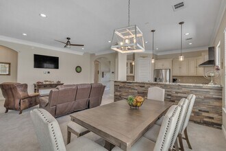 615 29th St in Dickinson, TX - Building Photo - Building Photo