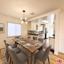 7311 Dunfield Ave in Los Angeles, CA - Building Photo - Building Photo