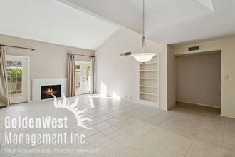 2441 E Rancho Dr in Phoenix, AZ - Foto de edificio - Building Photo