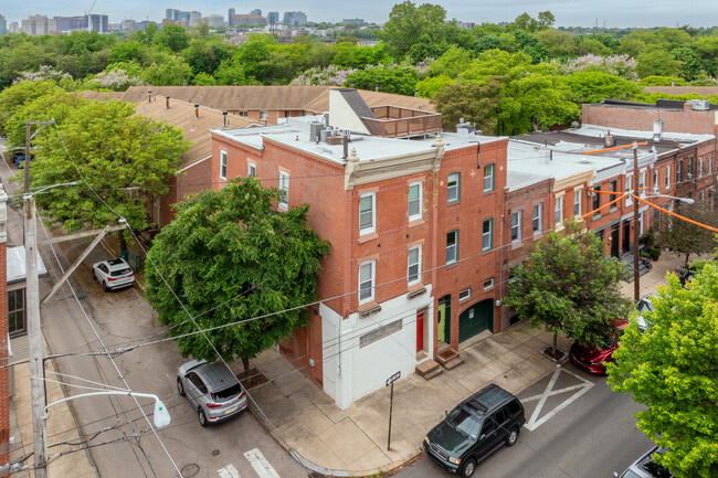 792 N Pennock St in Philadelphia, PA - Foto de edificio - Building Photo