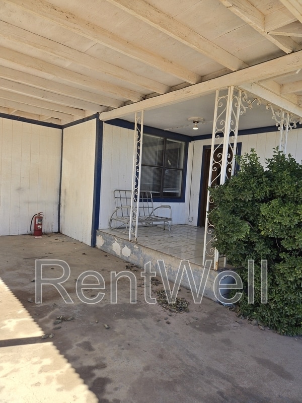 property at 1017 N Main Ave