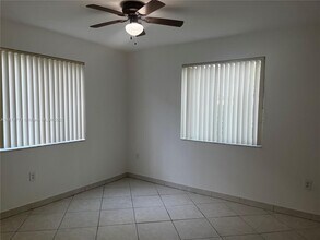 181 NW 47th Ave in Miami, FL - Building Photo - Building Photo