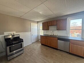 20 Henry Ave in Somerville, MA - Building Photo - Building Photo