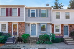 1638 10th St S in Arlington, VA - Building Photo