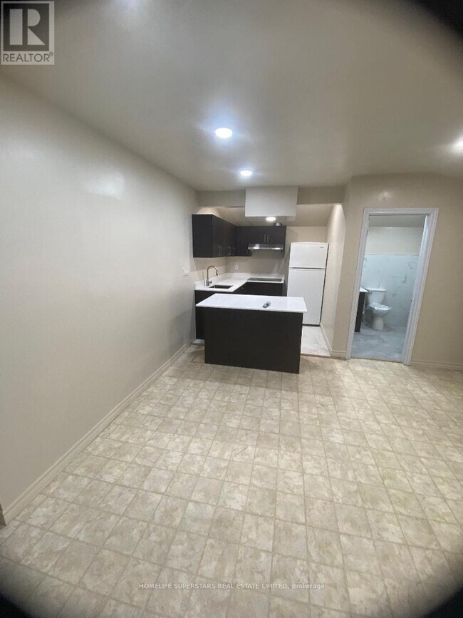 3697 Dominion Rd in Fort Erie, ON - Building Photo - Building Photo