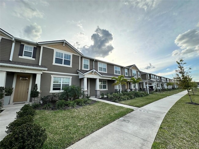 11578 Buoy Pointe Pl, Unit 208 in Orlando, FL - Building Photo - Building Photo