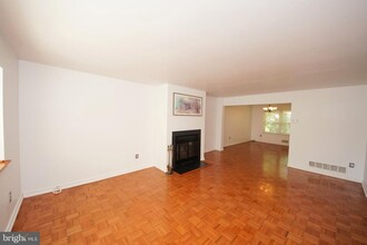10 Catbird Ct in Trenton, NJ - Building Photo - Building Photo