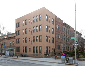 446 Court St in Brooklyn, NY - Building Photo - Building Photo