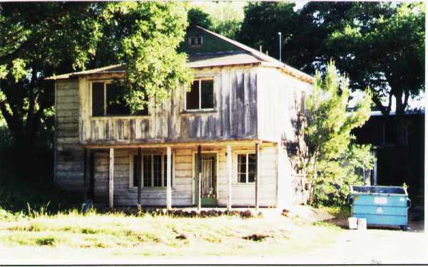 513 S La Luna Ave in Ojai, CA - Building Photo