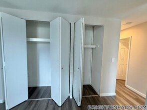 9 Bronsdon St, Unit 17B-A in Boston, MA - Building Photo - Building Photo