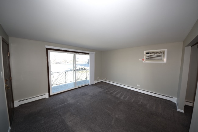 9422 S 78th Ct in Hickory Hills, IL - Foto de edificio - Building Photo