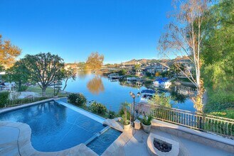 3800 Weatherly Cir in Westlake Village, CA - Building Photo - Building Photo