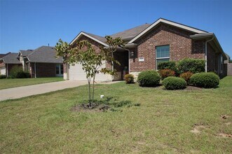 3102 Flowering Springs Dr in Forney, TX - Building Photo - Building Photo