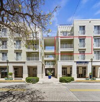 1203 Town Center Dr in Jupiter, FL - Building Photo