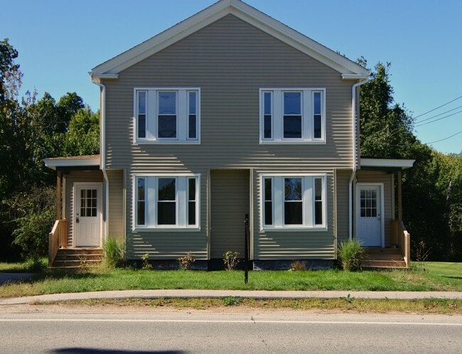 82 Main St