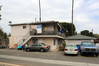 3055-3065 Madison St in Carlsbad, CA - Building Photo - Building Photo