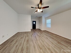 210 Pine cavern dr in Willis, TX - Building Photo - Building Photo