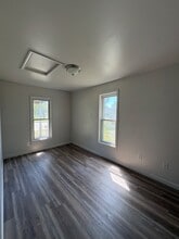 105 N Star St in Hutchinson, KS - Building Photo - Building Photo