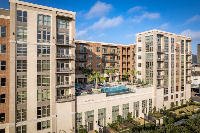 Montrose at Buffalo Bayou in Houston, TX - Foto de edificio - Building Photo