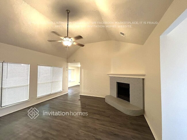 803 Young Dr in Cedar Hill, TX - Building Photo - Building Photo