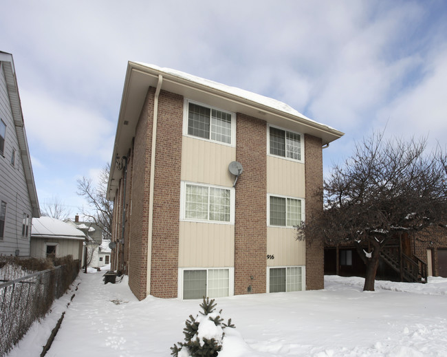 916 A St in Lincoln, NE - Building Photo - Building Photo