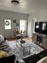 954 Higgins Ave in Neenah, WI - Building Photo - Building Photo