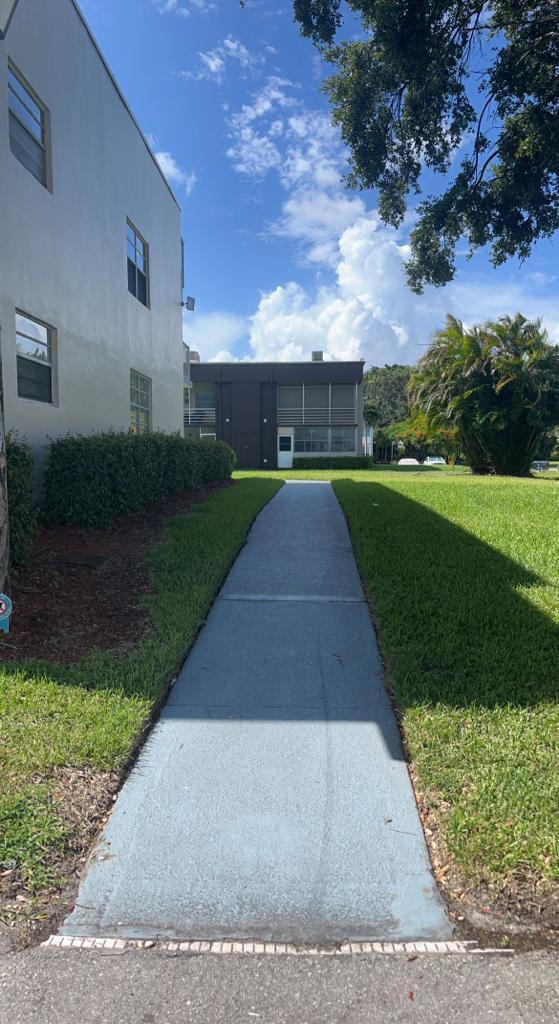 816 Normandy Q in Delray Beach, FL - Foto de edificio - Building Photo
