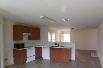 1129 W Cottonwood Dr in Crowley, TX - Building Photo - Building Photo