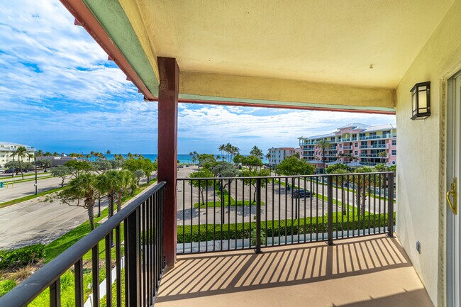 180 SE 20th Ave in Deerfield Beach, FL - Building Photo - Building Photo
