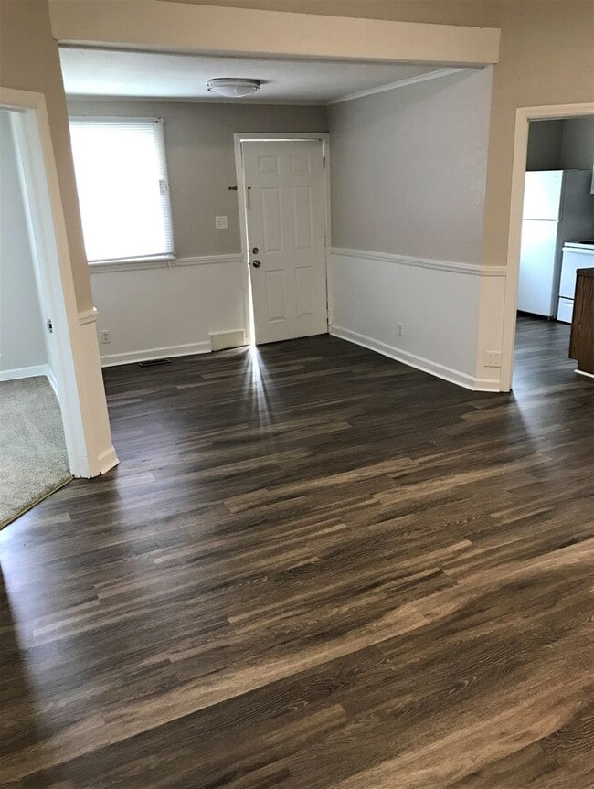 property at 704 E Main St