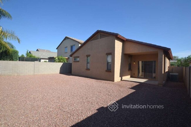 17263 W Elm St in Surprise, AZ - Foto de edificio - Building Photo