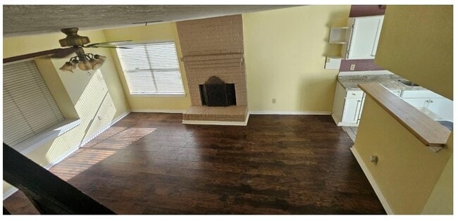 5002 Ripple Creek Dr in Baytown, TX - Building Photo - Building Photo