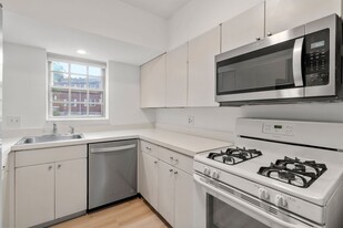 132 Lake Shore Rd, Unit 4 Apartamentos