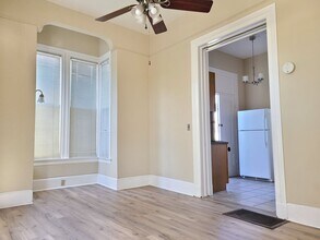 896 Emory St, Unit 1 in San Jose, CA - Foto de edificio - Building Photo