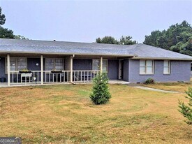 1063 Pleasant Hill Rd, Unit APT A in Lawrenceville, GA - Building Photo