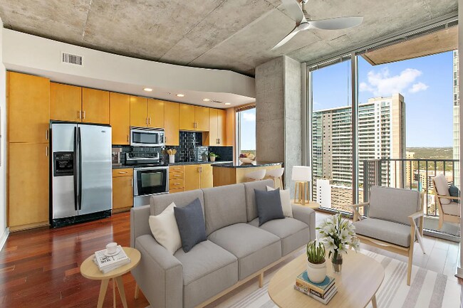 360 Nueces St in Austin, TX - Building Photo - Building Photo