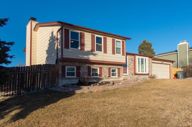 4000 Magnolia Dr in Cheyenne, WY - Building Photo - Building Photo