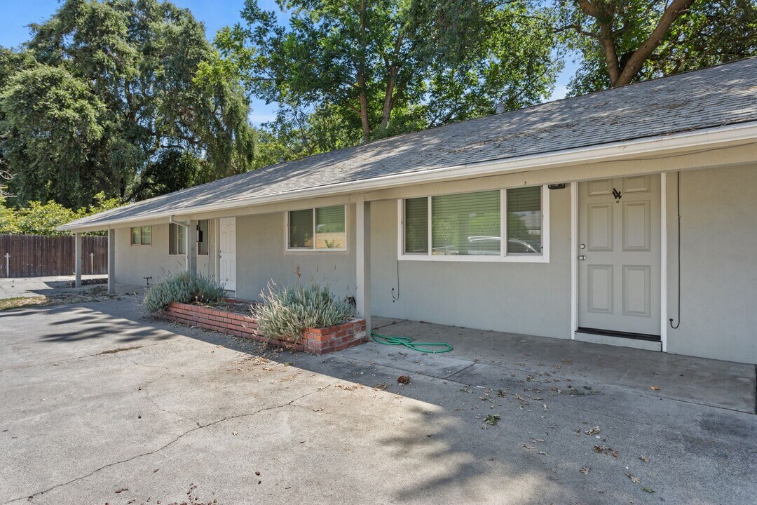 521 N Harbor Blvd-Unit -521 #04 in West Sacramento, CA - Building Photo