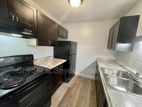 2605 Terrace Ave in Akron, OH - Building Photo - Building Photo