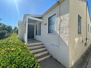 1942 Diamond St in San Diego, CA - Building Photo - Building Photo